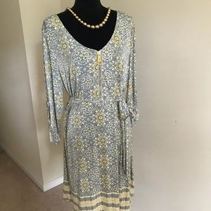 Women’s dress